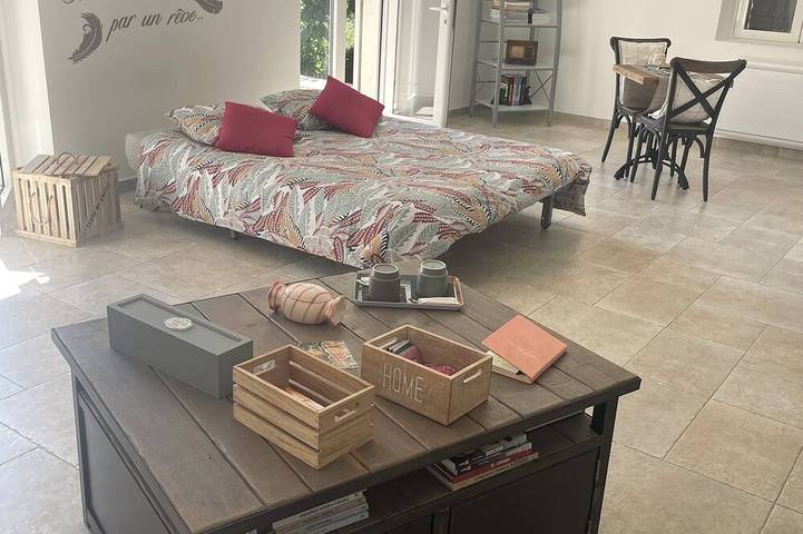 Chambre d’hôte pour 2 personnes, avec Jardin à Paradou