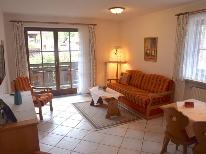 Ferienwohnung für 4 Personen, mit Terrasse und Garten sowie Sauna, kinderfreundlich in Bayrischzell