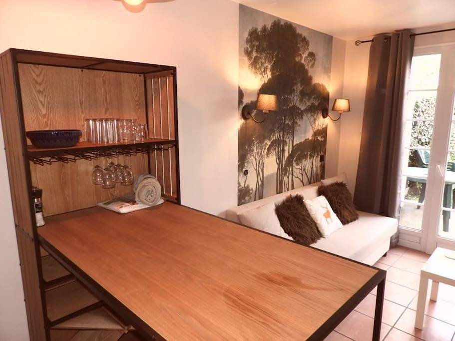 Cute Cottage with Pool at Marciac Lake in Marciac, Gers