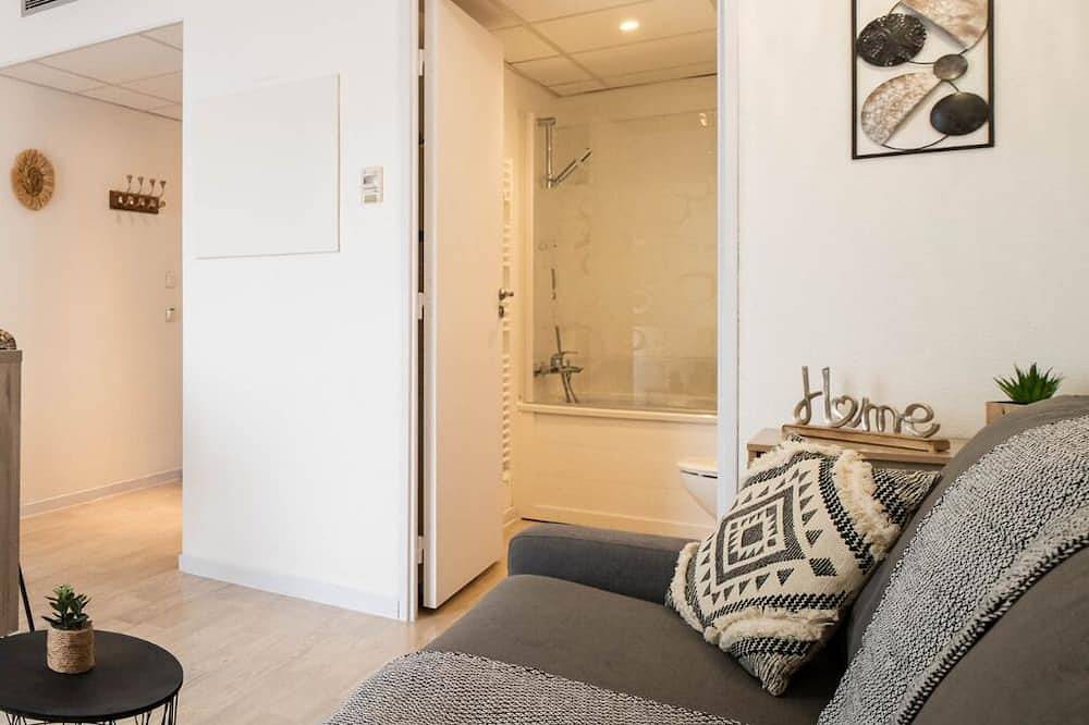 Geheel appartement, L'Ethnik Studio All Comforts Wifi in Lourdes, Hautes-Pyreneeën