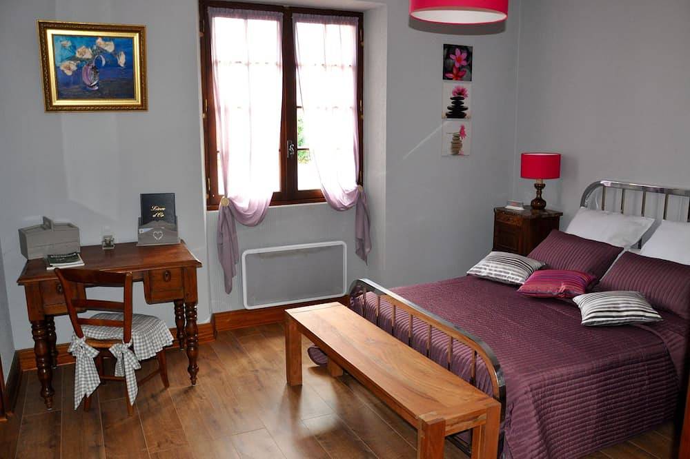 Monpazier village, villa dans jardin clos : \"Aux Portes de la Bastide\" 2/4 pers in Monpazier, Périgord Pourpre