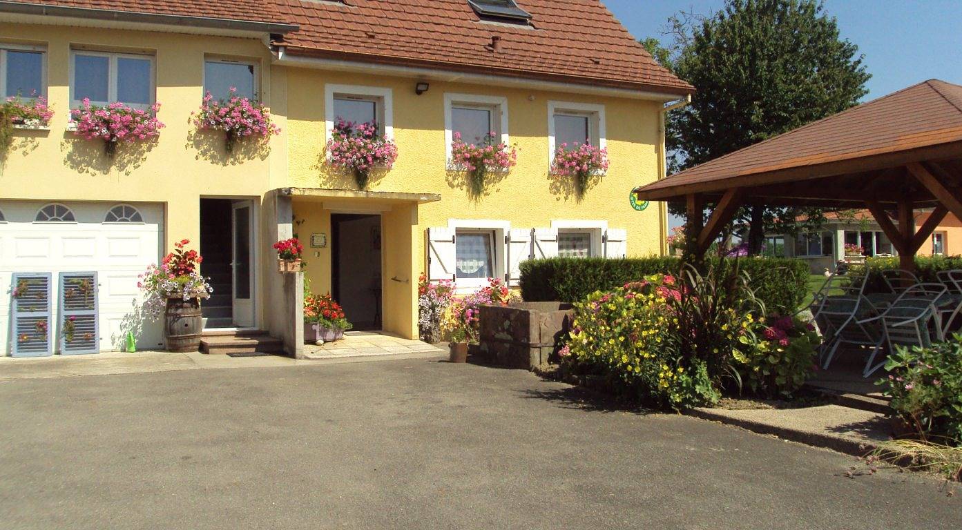 Appartement entier, Les Gîtes de la Bergeraine (Gîte Orange) in Autrechêne, Territoire de Belfort