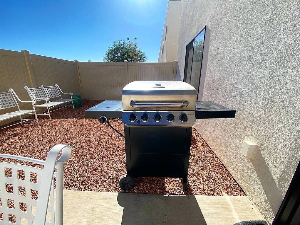 Modern Kanab Family Townhome by Downtown, Near Zion, Bryce, Lake Powell! in Kanab, Grand Staircase Escalante National Monument