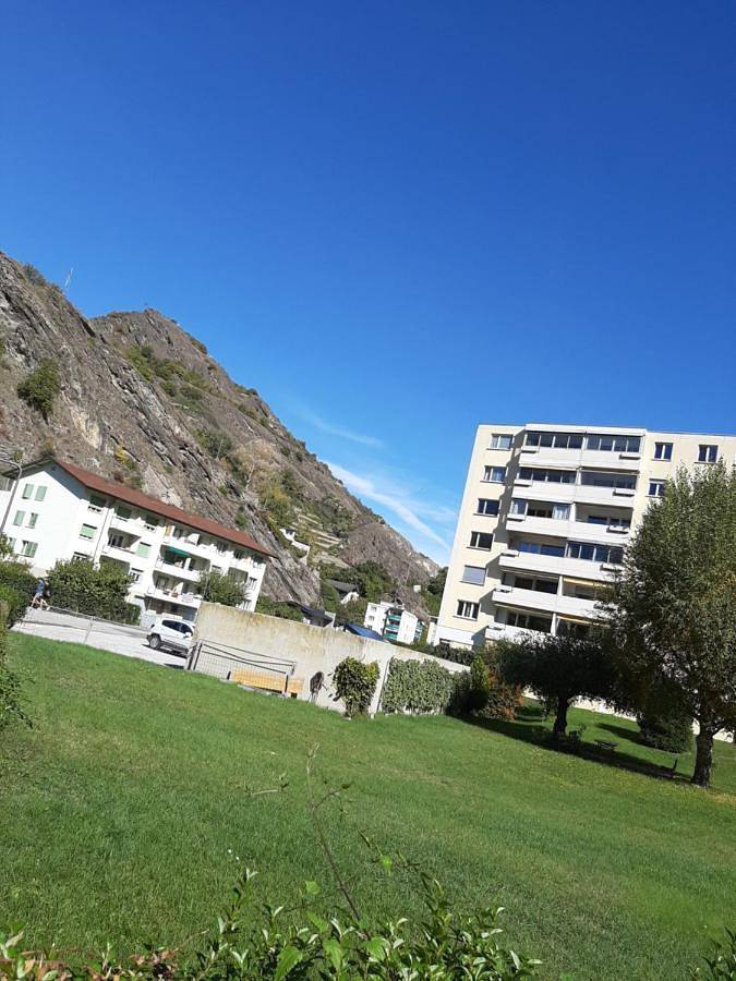 Apartamento de vacaciones para 6 personas, con jardín y vistas - 1