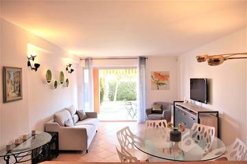 Gîte pour 4 personnes, avec jardin et terrasse dans Plage de l'Argentière