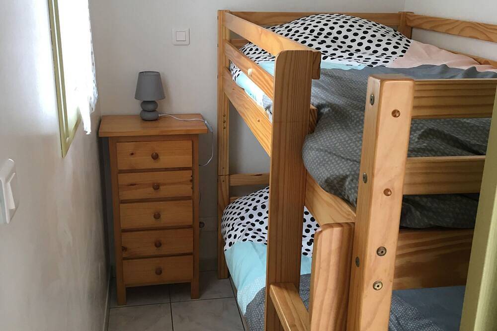 Charming fully-equipped house** in residence with swimming pool in La Franqui, Leucate