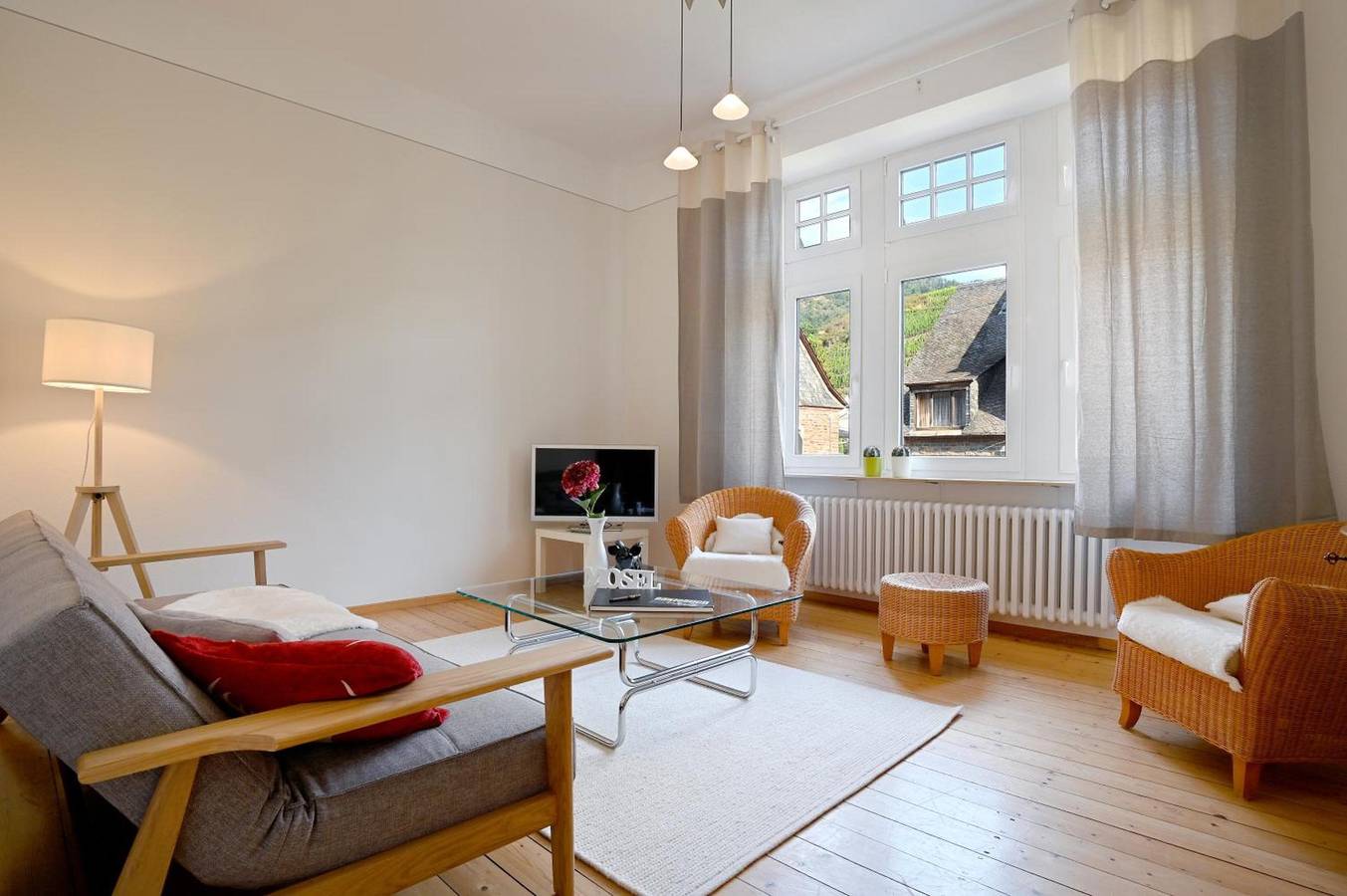 Entire apartment, Apartment 'Auszeit' with Balcony and Wi-Fi in Pommern (Germany), Cochem-Zell