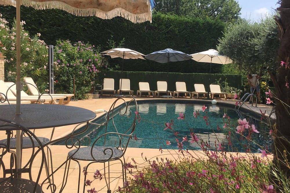 Klimatisierte Familienvilla mit beheiztem Pool,ruhig gelegen zwischen Meer in Montauroux, Mittelmeerküste (Frankreich)