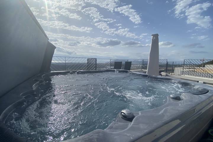 Casa rural para 6 personas, con jacuzzi además de jardín y piscina en Polop de la Marina - 3