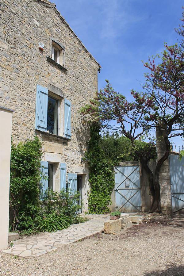 Chambre d’hôte pour 3 personnes, avec Terrasse ainsi que Jardin et Piscine