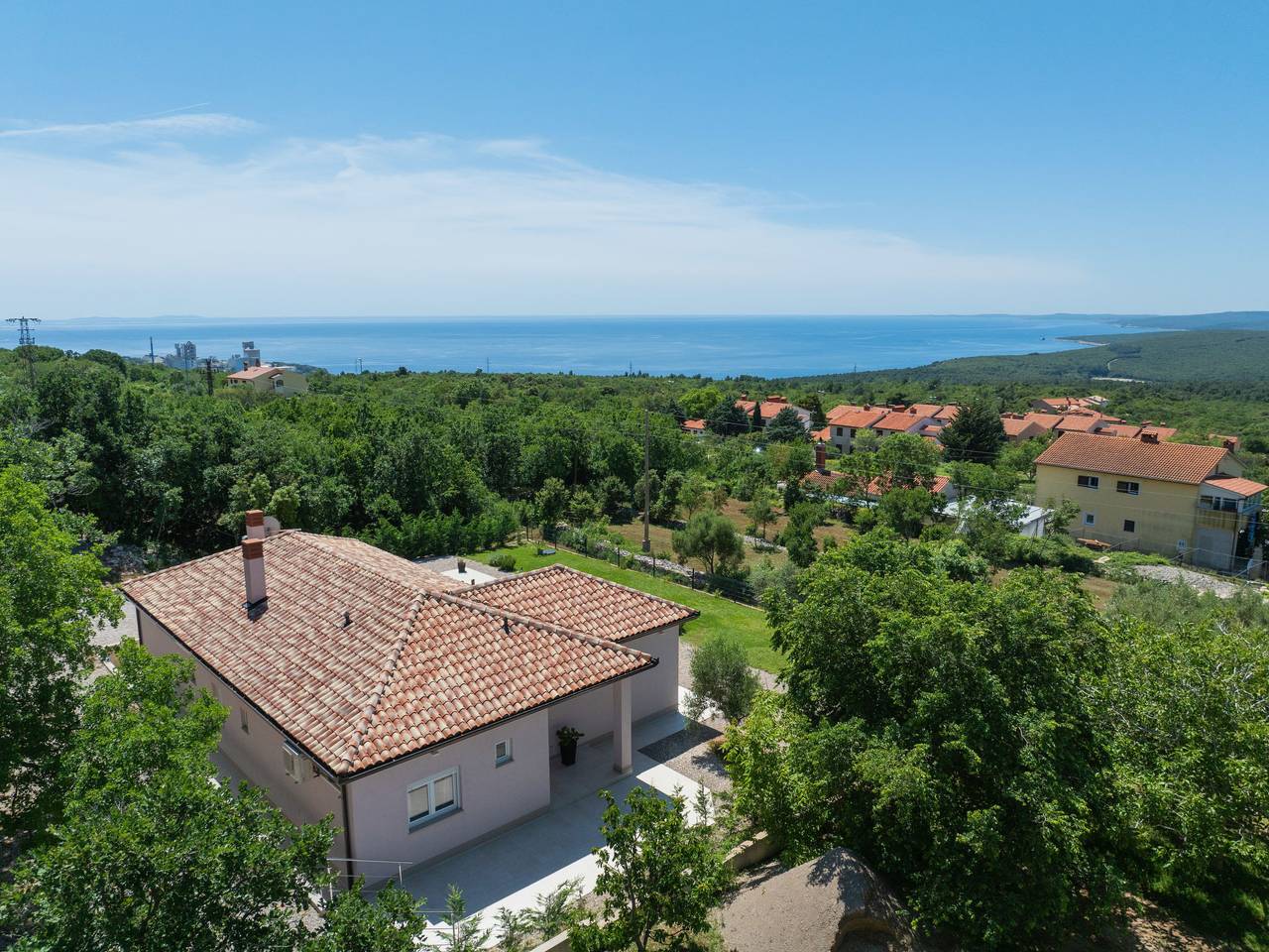 Villa Tomicich in Raša, Côte Est de l'Istrie