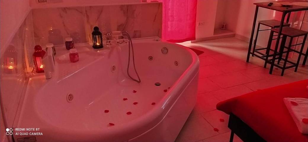 Casa vacanza per 2 persone, con idromassaggio in Gioia del Colle