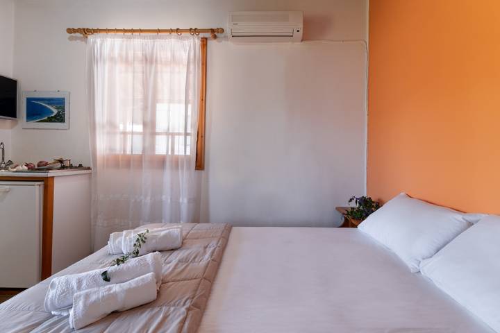 Entire studio, Pet-Friendly Studio "Krinos 4" with Mountain View, Garden & Wi-Fi in Greece