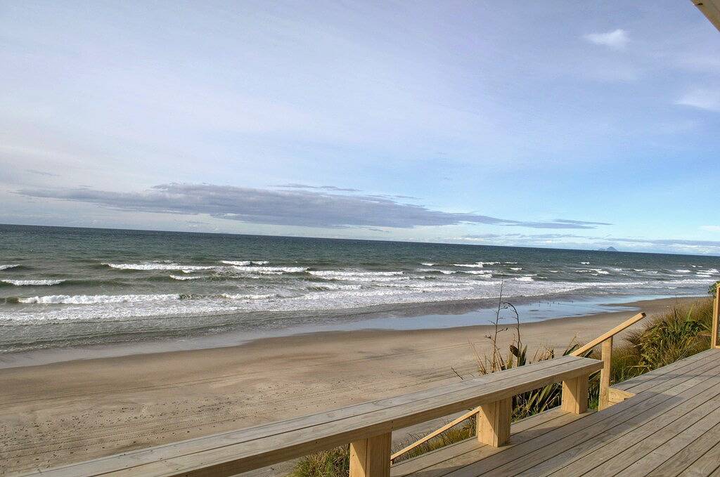 Bach am Strand mit herrlichem Blick in Western Bay of Plenty District