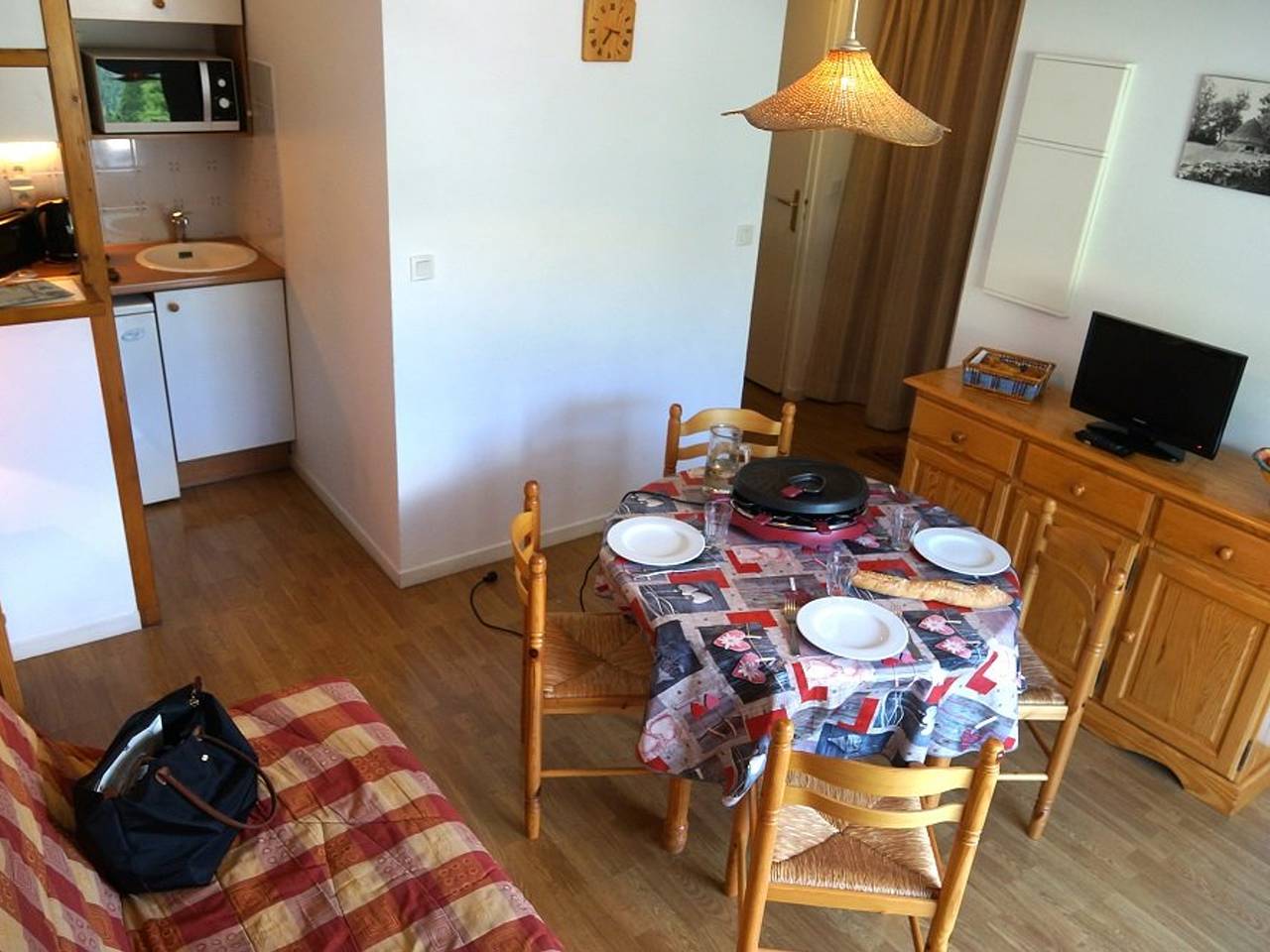 Appartement entier, Luchon Appart 2 pièces 4 pers avec balcon et parking, près centre-ville et thermes in Luchon-Superbagnères, Bagnères-de-Luchon