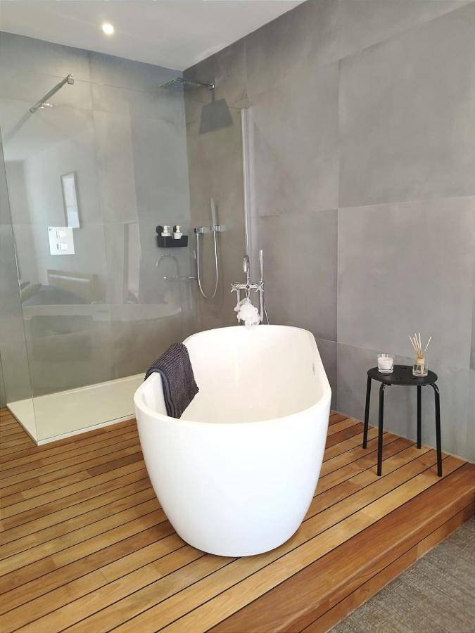 Appartement entier, Elegant Apartment in the Heart of Chantilly Just Steps from the Château in Chantilly, Oise