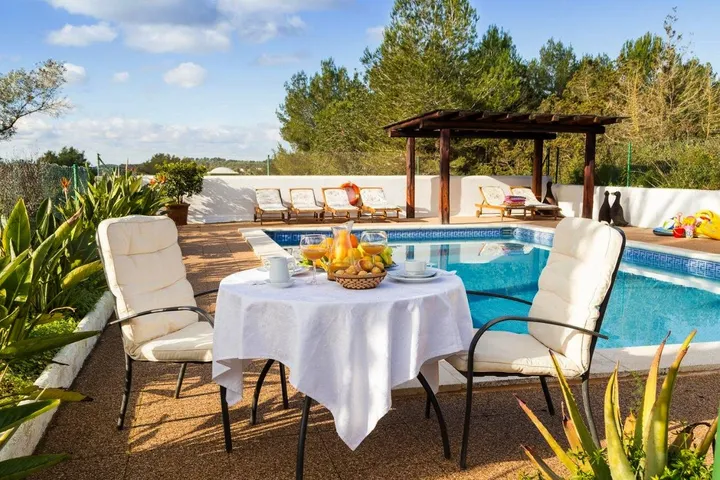 Chalet para 8 personas, con jardín además de vistas y piscina, Familias con niños - 1