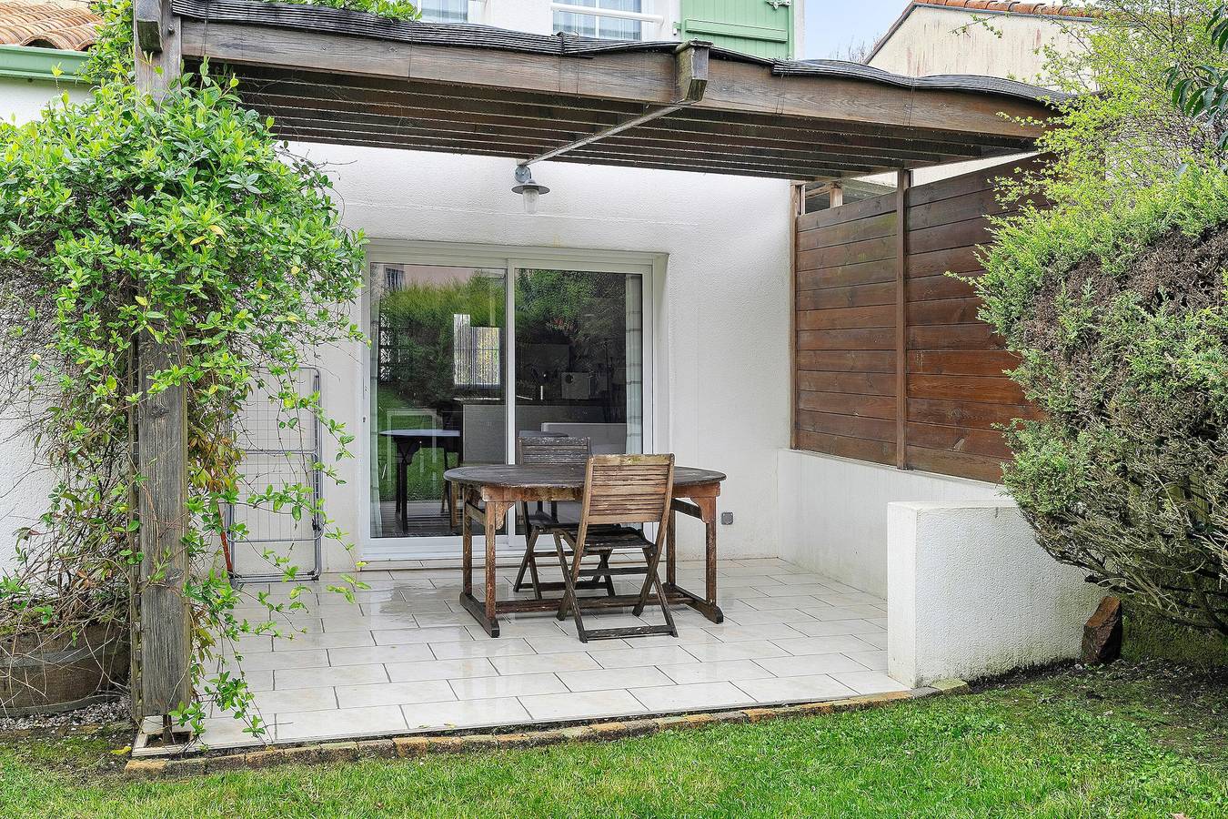 Gîte Le Fief De La Fontaine avec terrasse privée, jardin commun et Wi-Fi in Port-Saint-Père, Région de Nantes