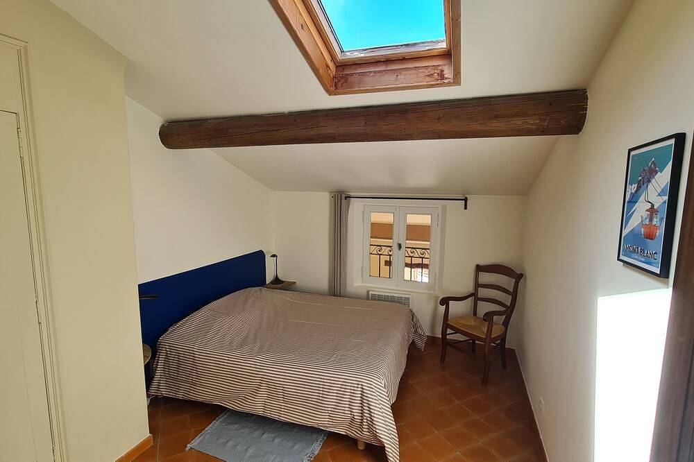 Apartamento entero, Apartment with a terrace in Moustiers in Moustiers-Sainte-Marie, Parc naturel régional du Verdon