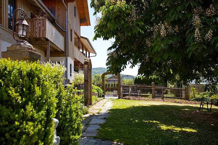 Ferienwohnung für 6 Personen, mit Garten und Sauna sowie Terrasse in Waldmünchen - 4