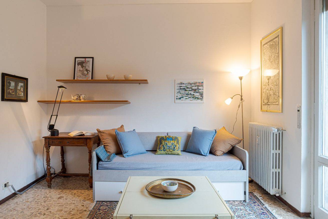 Hel leilighet, Lovely & Quiet Apartment - with Balcony & Parking! in Como, Comosjøen