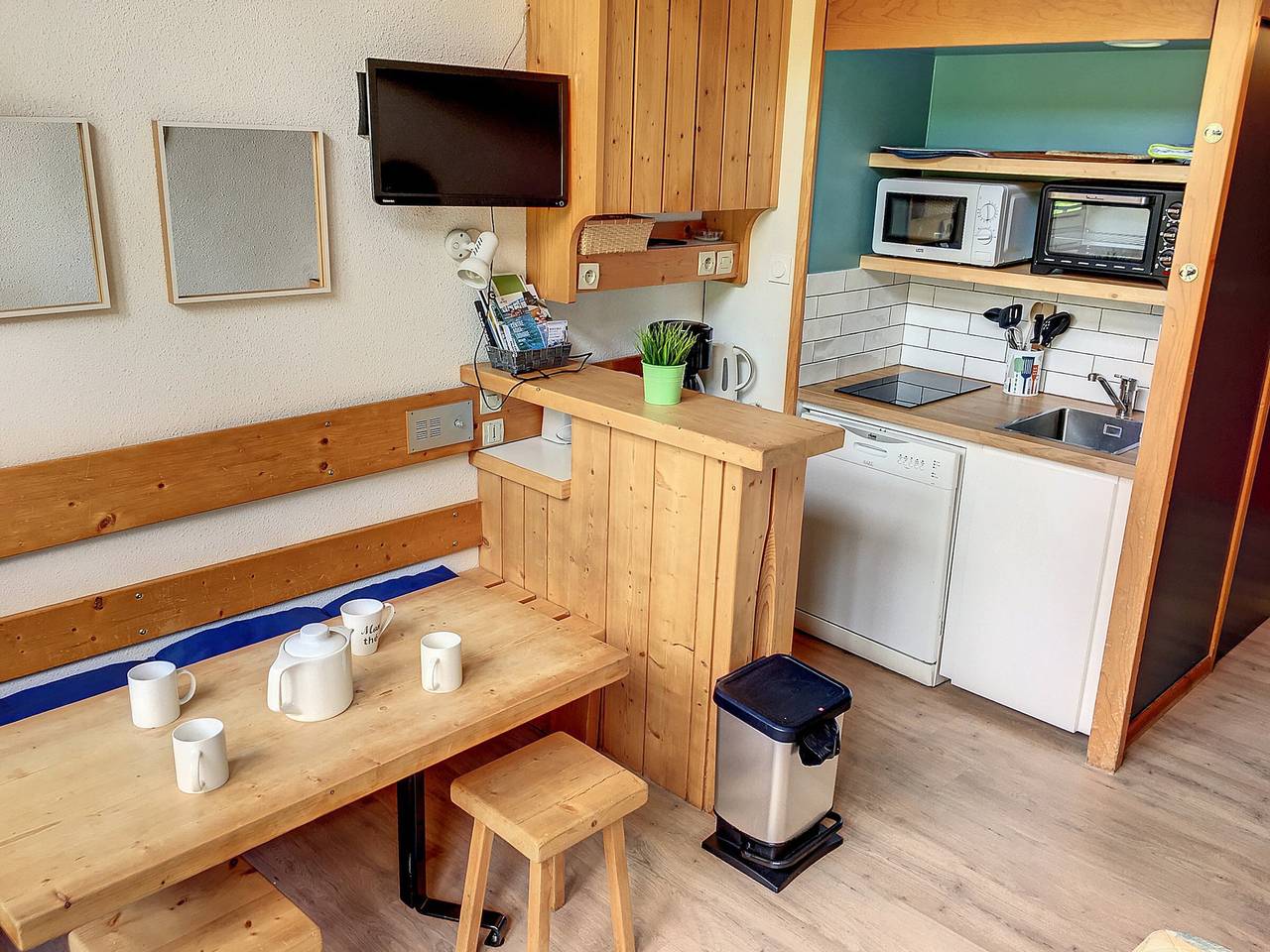 Gehele studio, Cozy Studio Loft near Slopes with Balcony and Free Wifi in Arc 1800, Bourg-Saint-Maurice