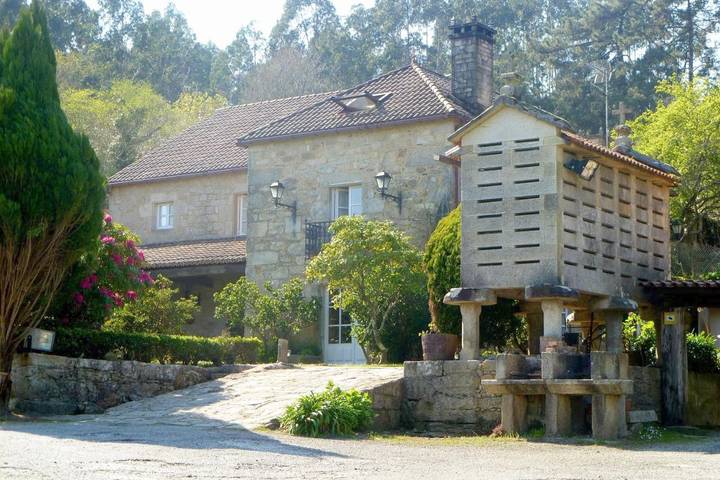 Casa rural para 2 personas, con Terraza y Jardín en Boiro