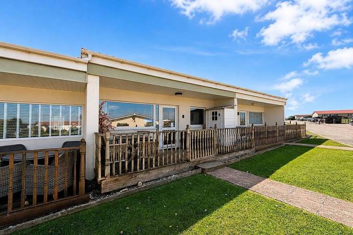 Holiday rental for 4 people, with terrace in Bacton