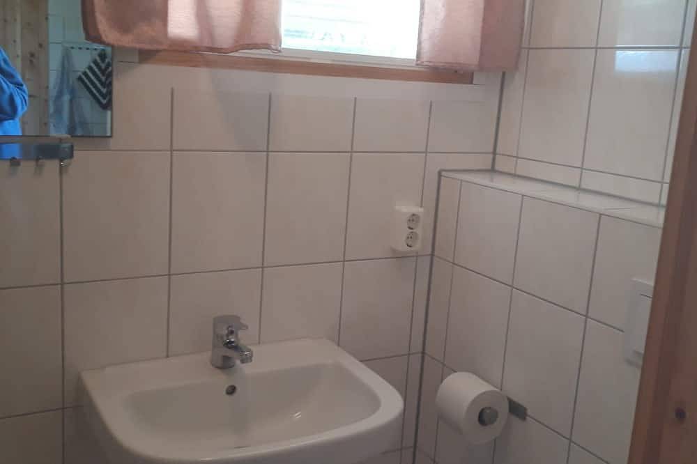 Ganze Wohnung, Ferienbungalow 25 - Ferienpark Seenland Betriebsgesellschaft in Lychensee, Lychen