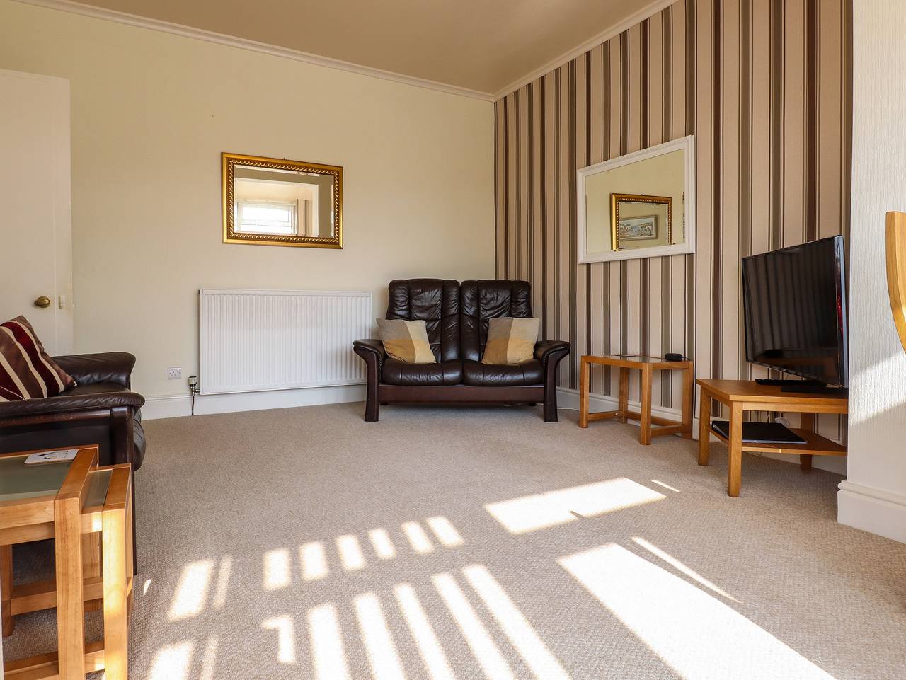 Entire apartment, Seaward in Rhos on Sea, Conwy region