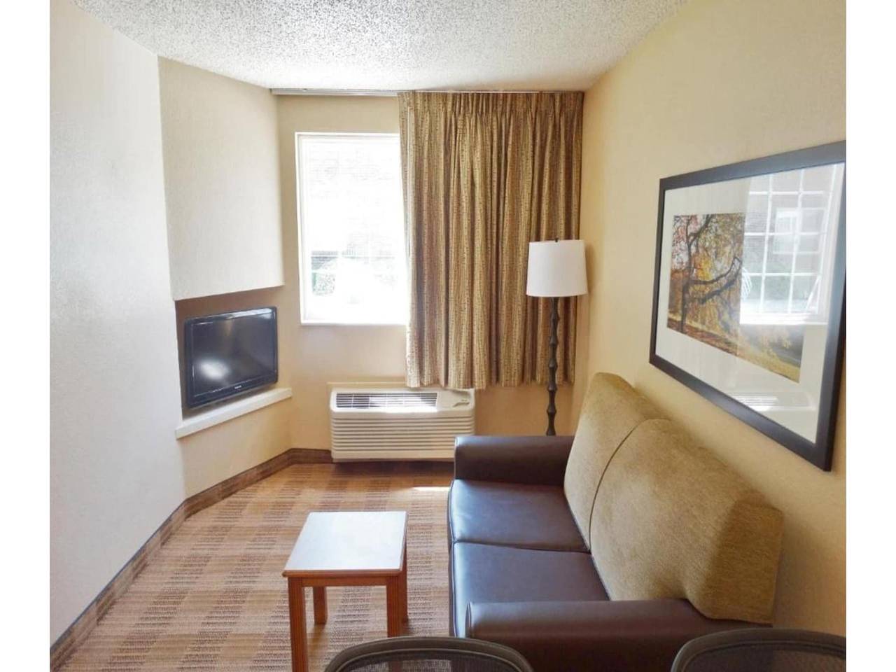 Entire apartment, Queen bed, Ri Shower, Nsmk|Kitchen|Studio 6 Fishkill in Fishkill, Dutchess County