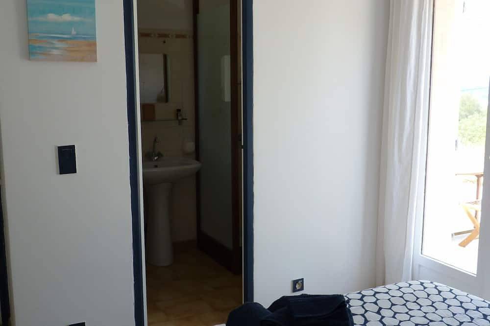 Appartement entier, Appartement dans Mas Provençal, piscine exclusive, idéal pour famille in Miramas, Côte méditerranéenne (France)