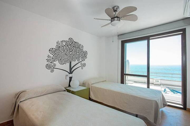 Lovely house with sunny terraces, heated pool and sauna in La Herradura, Almuñecar