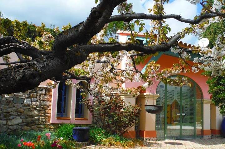 Villa for 5 people, with terrace and garden as well as pool - 1