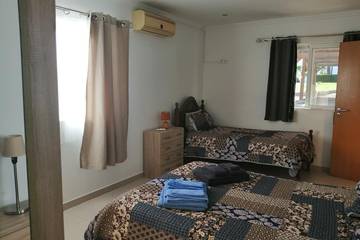 Ferienhaus für 3 Personen, mit Garten und Terrasse in Faro