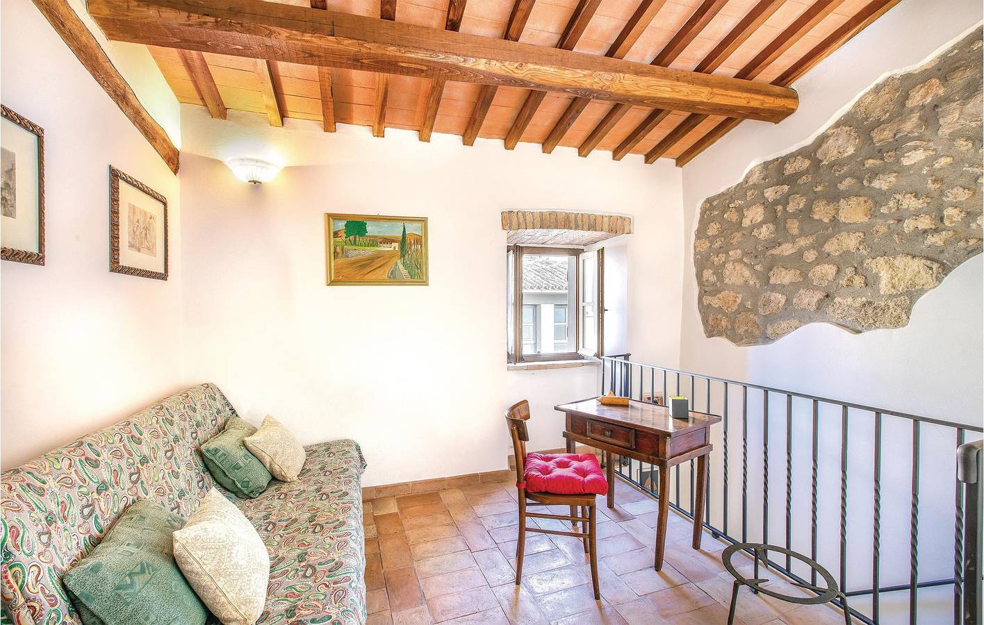 Entire holiday apartment, Baschi City Center Apartment with Baby Bed. in Baschi, Terni Province