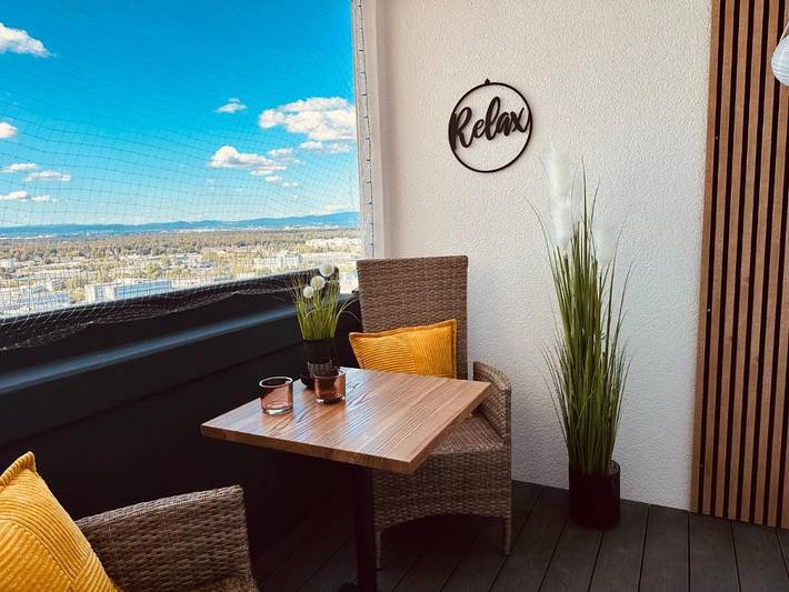 Ferienwohnung für 3 Personen, mit Balkon und Ausblick in Langen