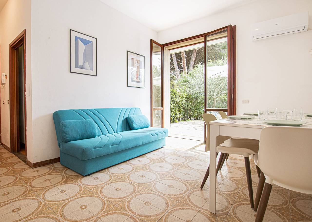 Ganze Ferienwohnung, Ferienwohnung für 8 Personen mit Garten in Spiaggia di Marina di Campo, Marina di Campo