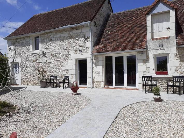 Location de vacances pour 4 personnes, avec terrasse et jardin à Meusnes