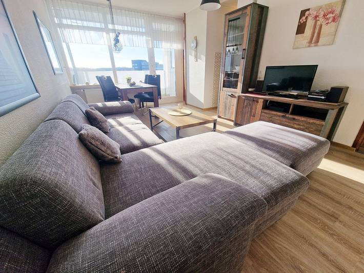 Apartamento entero, Sonnige, harmonisch eingerichtete Ferienwohnung mit Pvc in Holzoptik und viel Liebe zum Detail in der 9. Etage. in Heiligenhafen, Distrito de Holstein Oriental
