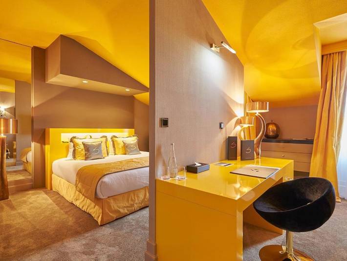 Hôtel pour 2 personnes, avec jardin ainsi que sauna et piscine, animaux acceptés à Saint-Sylvestre-sur-Lot - 4