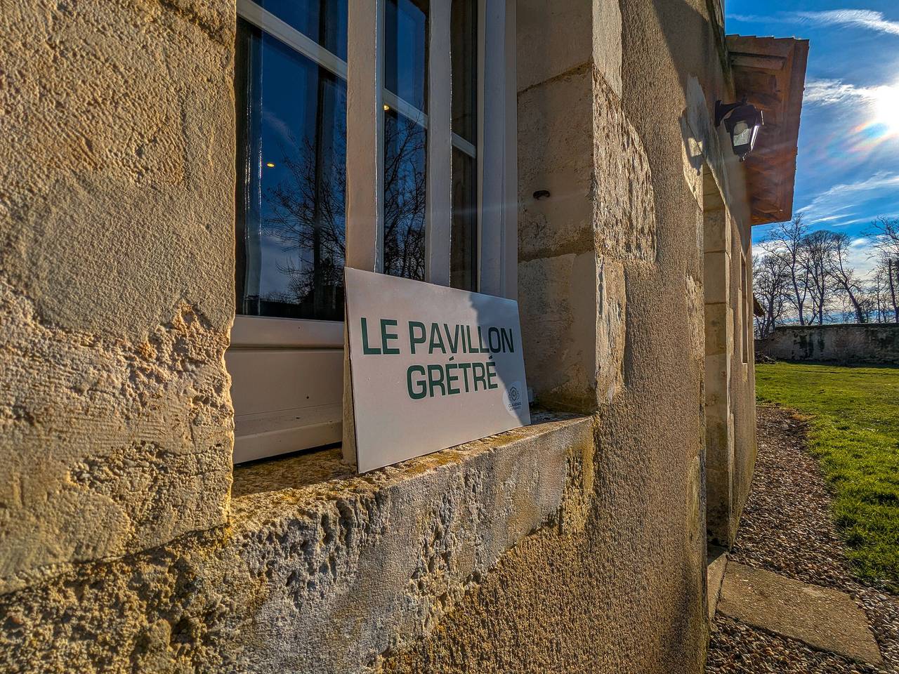 Charming lodge with parking, pets allowed, near Château de Clavières in Ardentes, Châteauroux region