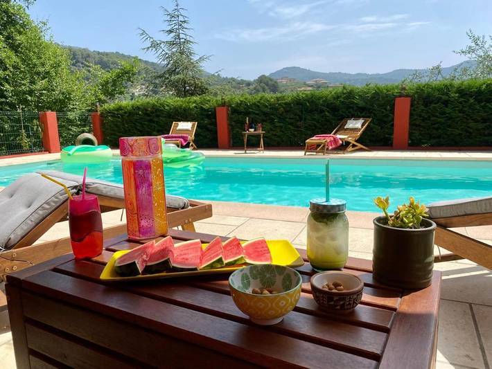 Maison d’hôte pour 6 personnes, avec jardin ainsi que piscine et vue, animaux acceptés