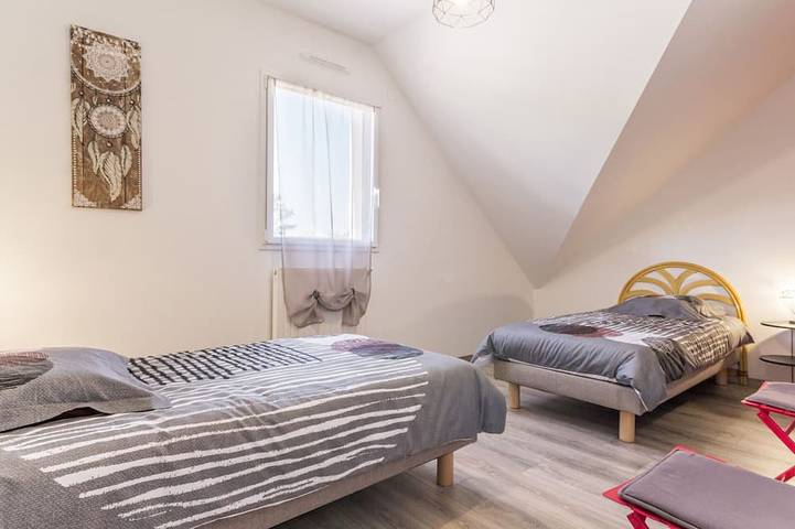 Gîte pour 8 personnes, avec jardin dans Pen Bé - 4