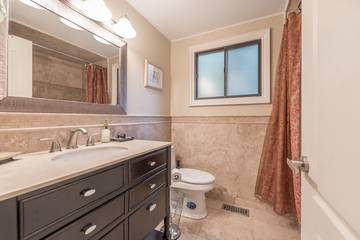 Cabin Rentals And Lodges for 20 Guests in Algonquin Provincial Park, Picture 4