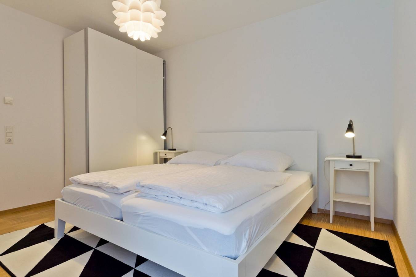 Ganze Ferienwohnung, Braviscasa Ferienresidenz Badnerstraße - Ferienwohnung F2 mit kleiner Terrasse, 60qm, 1 Schlafzimmer, max. 4 Personen in Endingen am Kaiserstuhl, Endingen