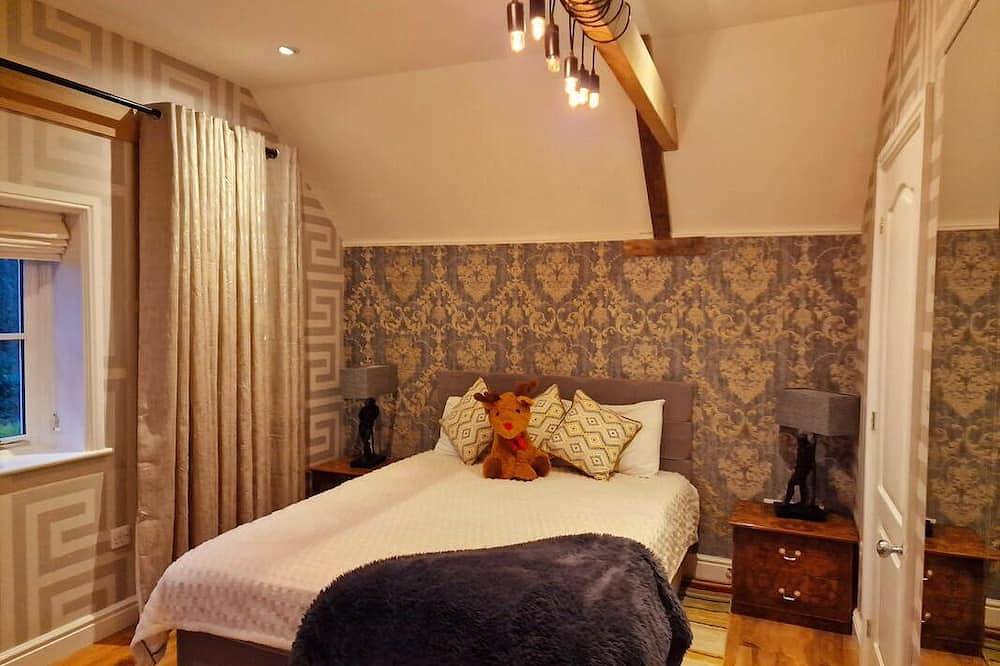 Beautiful en-suite double rm in a small country home c/w spa, supper & breakfast in Somerset