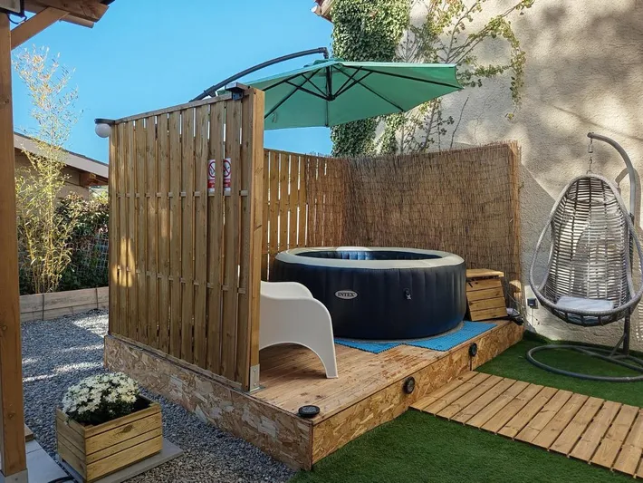 Apartamento de vacaciones para 5 personas, con terraza además de jardín y jacuzzi - 1