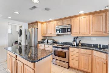 Beach Rental for 7 Guests in Middlesex Beach, Delaware, Picture 4