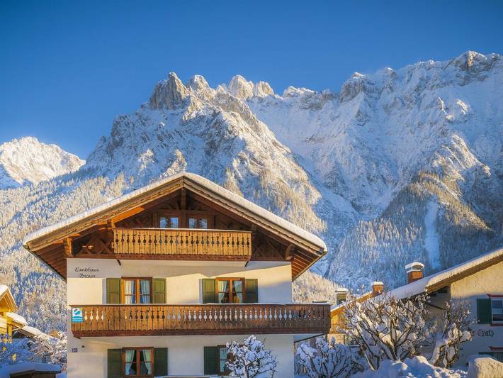 Ferienwohnung für 4 Personen, mit Terrasse und Garten im Mittenwald - 2